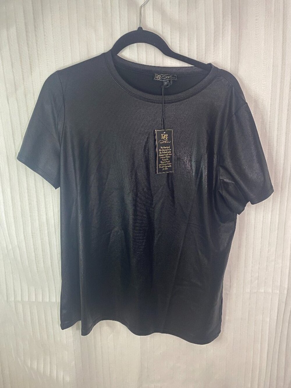 D2 Couture Black Faux Leather Shiny Stretch Top Women’s Size Large NWT